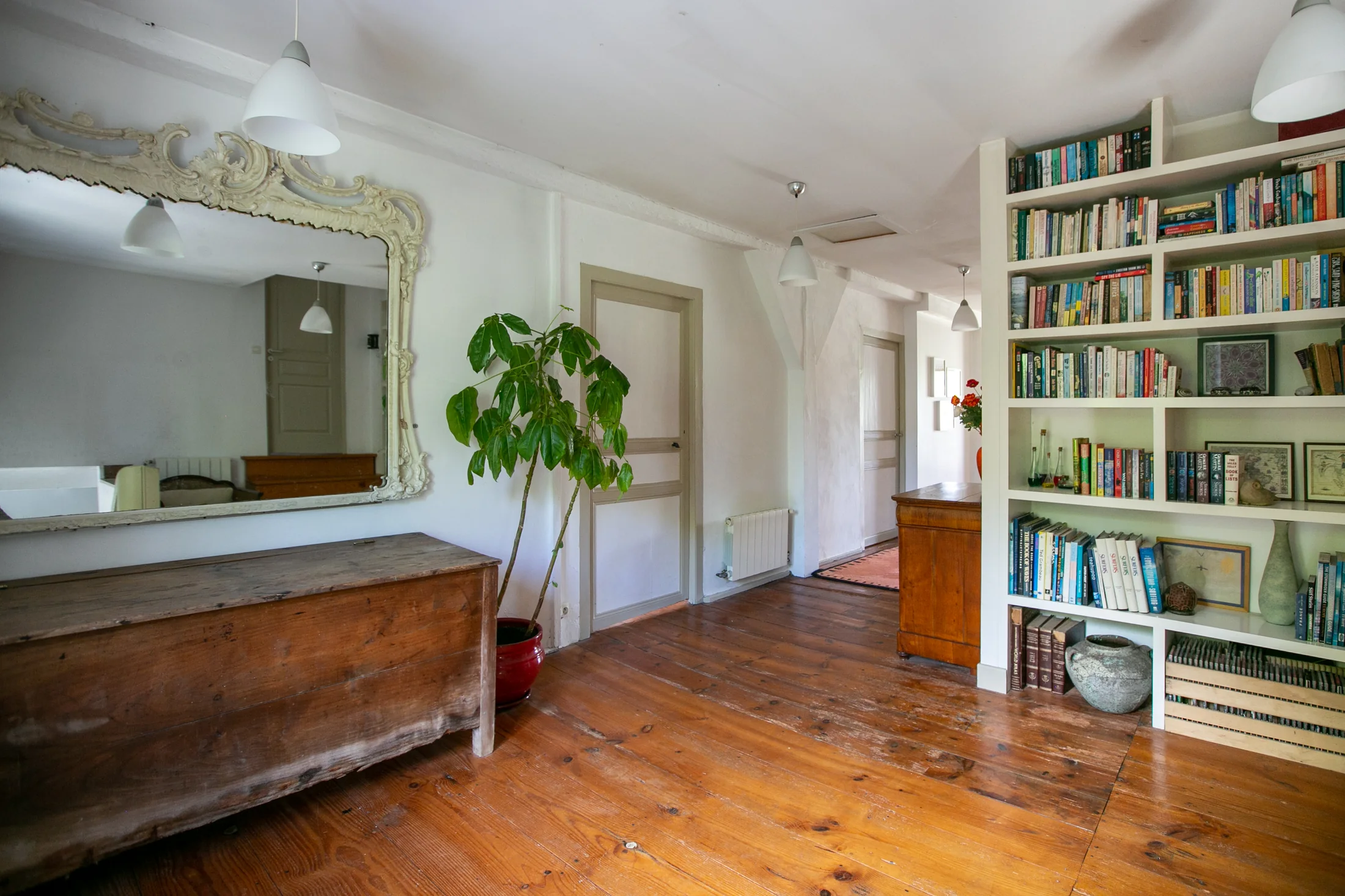 Le hall du rez-de-chaussée